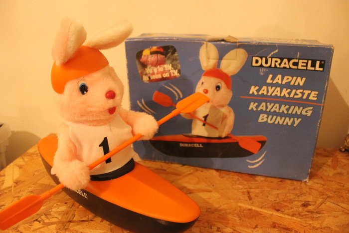 Kayak de iepure Duracell vintage în stare de funcționare perfectă - Plastic, material de carton