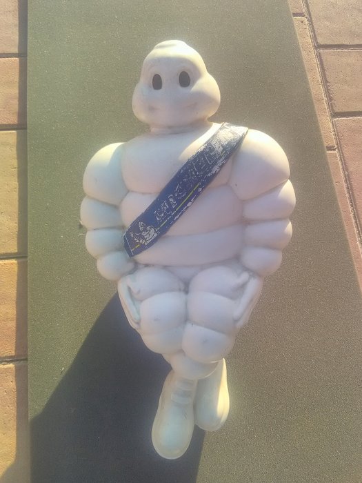 Michelin doll - Michelin