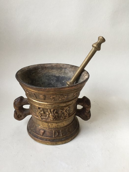 Antique Reproduction of a Pharmacist Mortar with Pestle in Bronze