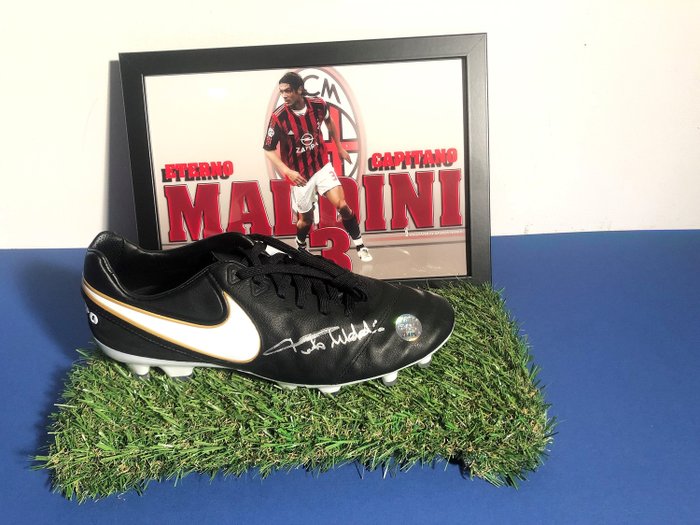 AC Milan  - Italienska fotbollsligan - Paolo Maldini - Fotbollsskor