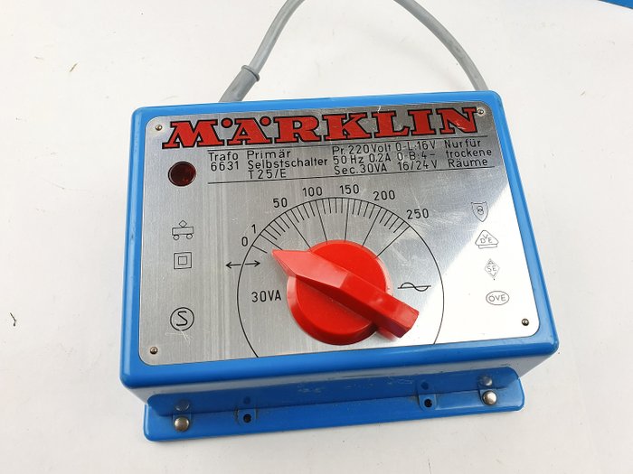 Märklin Throttle Control 6631 Alternating Current Blue 220 V/30 VA Good Boxed 