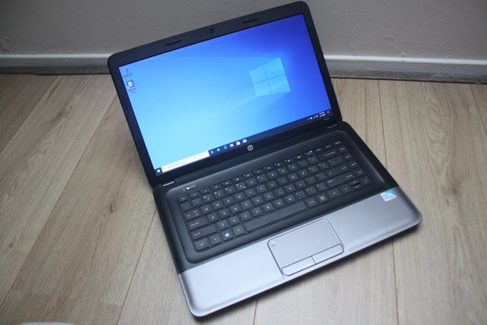 HP 250 G1 notebook - Intel Pentium B960 2,2 GHz, 6 GB RAM, 250 GB HDD, Windows 10 - med lader