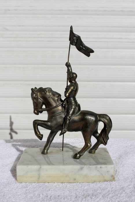 圣女贞德骑马雕像 - 大理石, 黄铜色