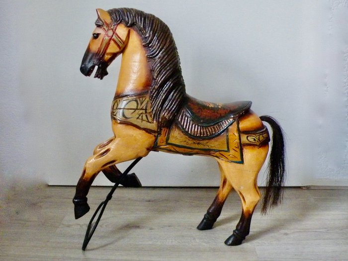 Smuk antik karrusel hest - Træ, metal