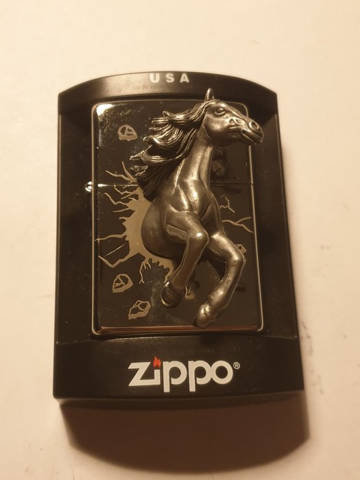 Zippo - 3d hestemblem begrenset opplag 0548/1000