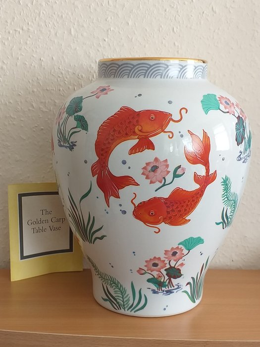 Zhe-Zhou Jiang - Franklin Mint - Vaso, The Golden Carp Table Vase - Banhado a ouro, Porcelana
