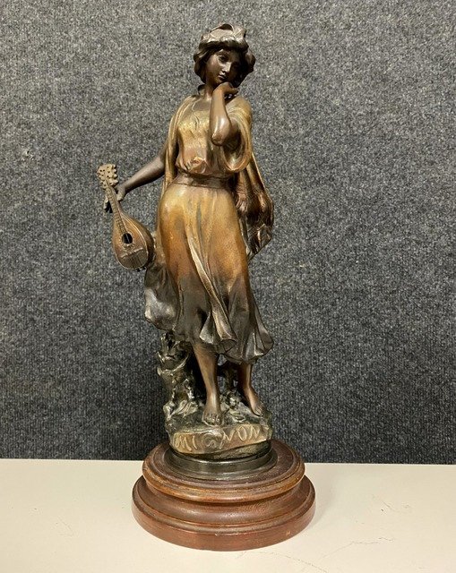 Luca Madrassi (1848-1919) - Sculpture, Mignon, Femme à la mandoline" - Régule - Début du XXe siècle