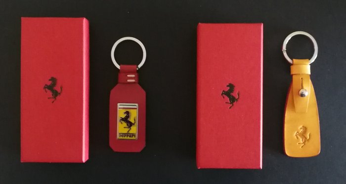 Genuine Leather Chrome Key Chain Ring Keychain With Red Stitches Fit Ferrari
