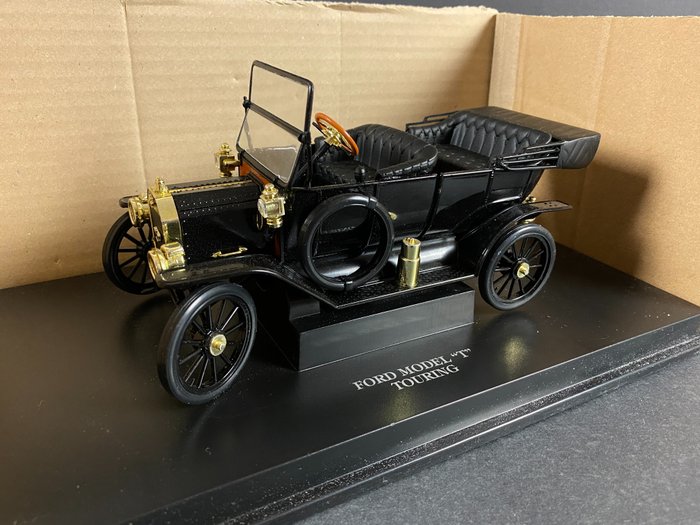 Eagle - 1:18 - Ford Model "T" Touring