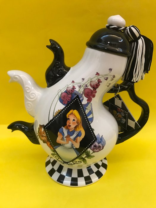 Alice in Wonderland - Mad Hatter 3 Spout Ceramic Tea Pot