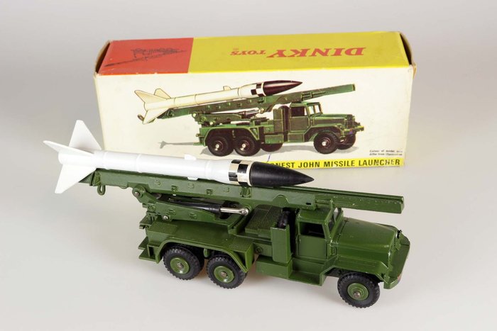 Dinky Toys – 1:50 – No 665 Honest John Missile Launcher