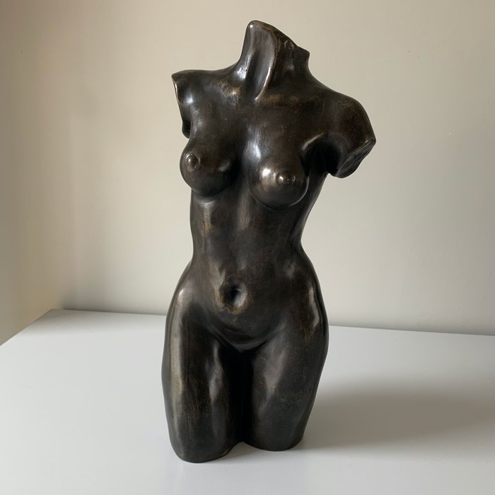 Lluis Jorda (XX-XXI) - Skulptur, Torso (with certificate signed by the artist) - 40 cm - Koldmalet bronze