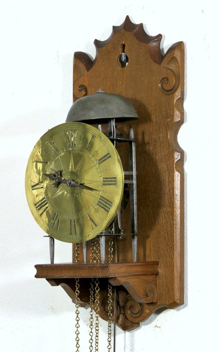 諾曼底燈籠時鐘由森林，ca。 1770年 - 金屬 - 18世紀