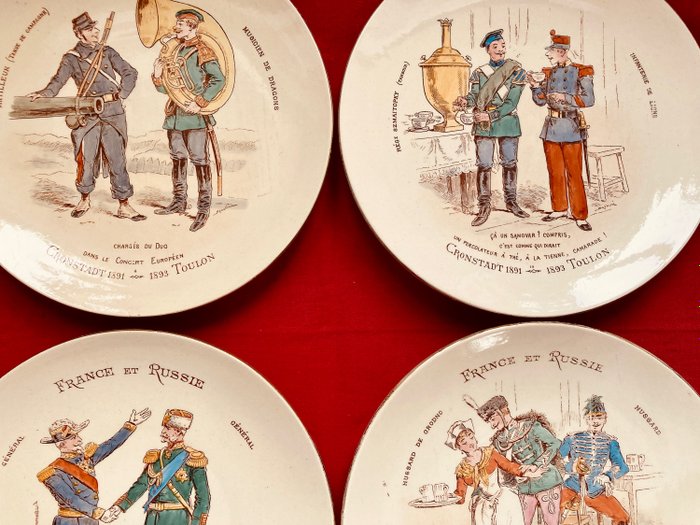 Francia - Grodno Húsar, Dragón, Regimiento Izmaylovsky - 4 placas de la Alianza Franco-Rusa Zar Alejandro III de Rusia K&G Lunéville - 1894