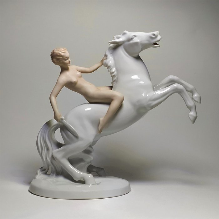 Wallendorf - Naken kvinna på en vit häst - Porslin