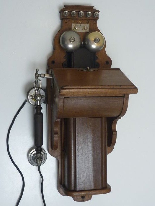 L. M. Ericsson Mfg. telephone - 原始古董木壁挂电话，1921年 - 木材，金属