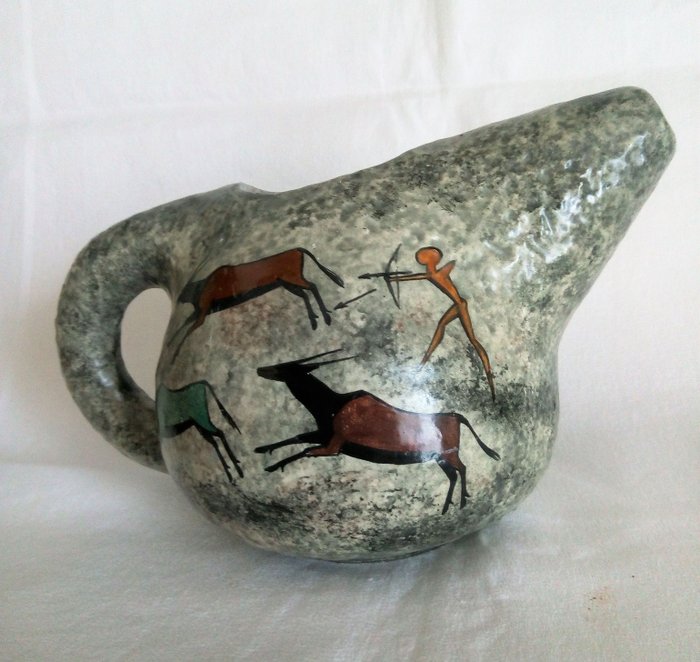 André Guiron - Vallauris - 带洞穴装饰的水罐花瓶，已签名 - 陶瓷