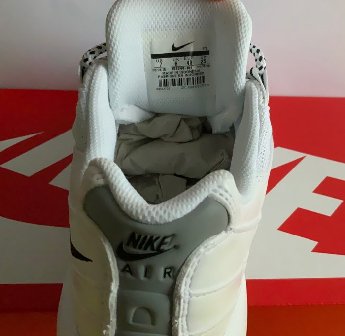 Nike - Nike Air Max 95 White Black Sneakers - Size: EU 40 - Catawiki