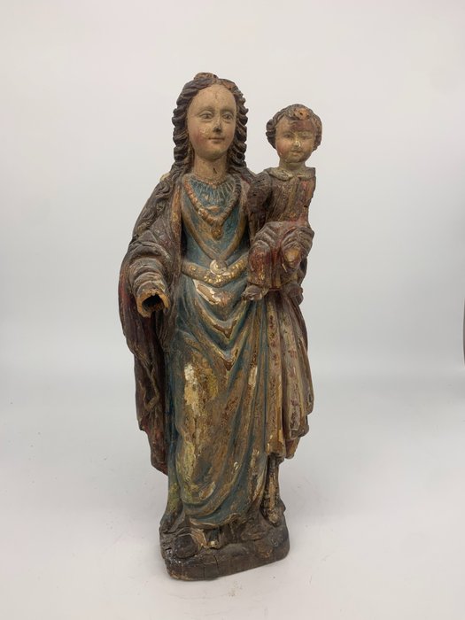 Rzeźba Madonny z Dzieciątkiem wykonana z drewna polichromowanego - Drewno - połowa XVI wieku