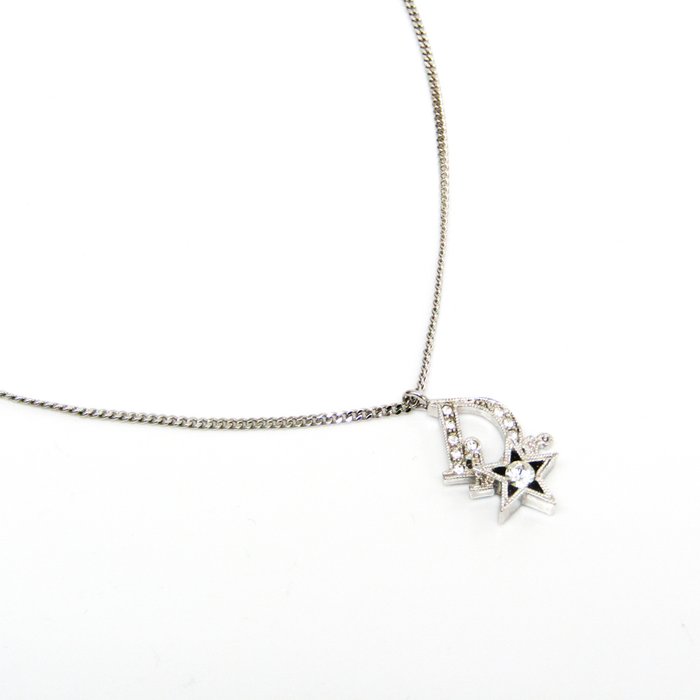 christian dior star necklace