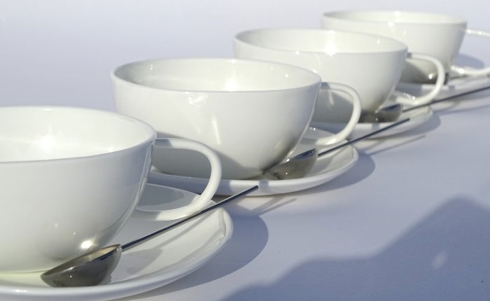 Kazuyo Sejima & Ryue Nishizawa (Sanaa) - 4 csészealj, teáscsésze és kanál szett 4-hez (12) - Rozsdamentes acél és porcelán