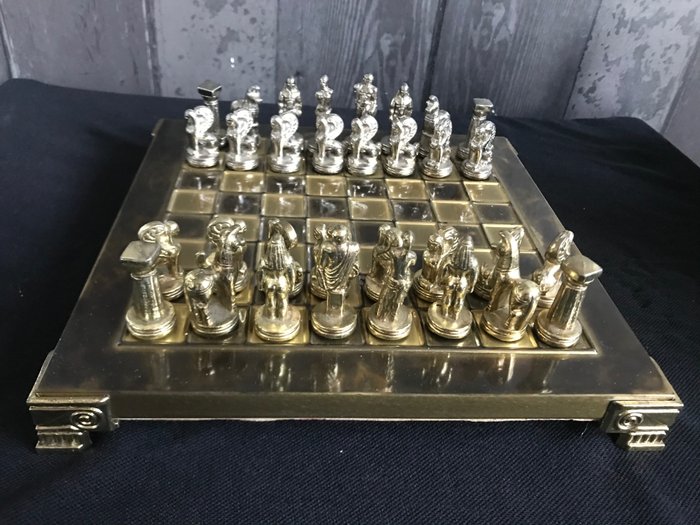 Marinakis - Nice Greek chess set (1) - Pewter/Tin - Catawiki