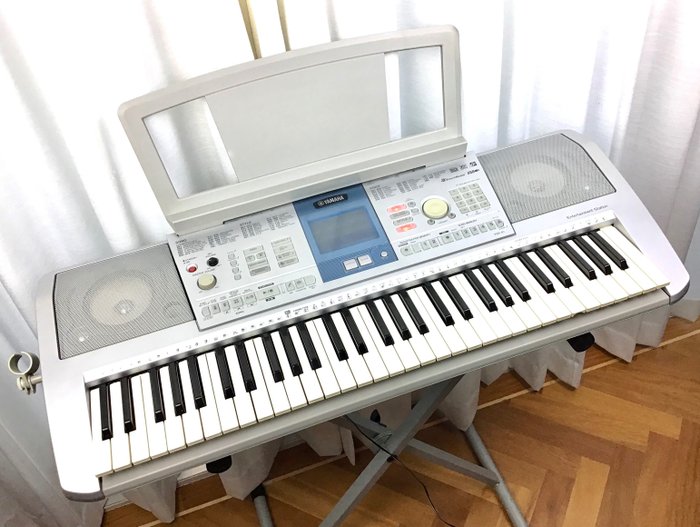Yamaha - PSR - K1, Pro256 - Tastiera / stazione di intrattenimento, microfono