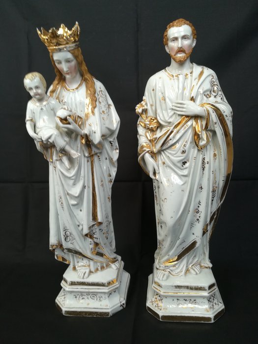 Antieke 19eeuwse heiligenbeelden. Maria met kind en Jozef. – Porselein – Eind 19e eeuw