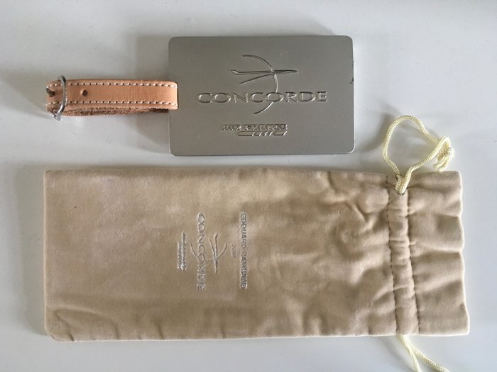 Edouard Rambaud - Concorde Luggage tag and pouch - Staal