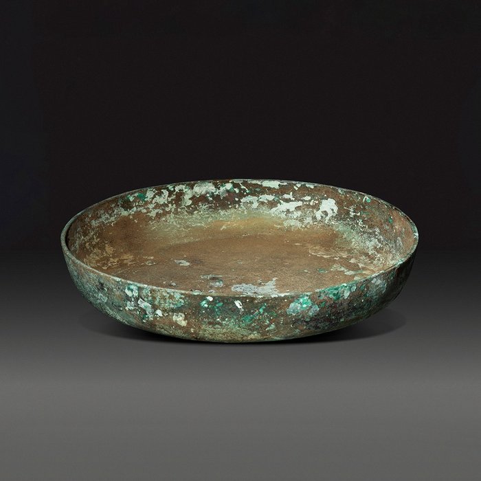 Etruscan 青銅色 盤菜。西元前6-5世紀。 27.5 厘米深。非常好