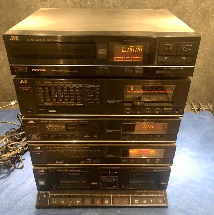 JVC - XL-V22 / AX-E77 / RM-E77 / FX-E77L / TD- W33 - Zestaw stereo