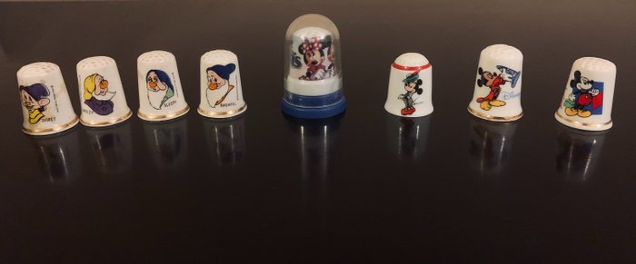 Thimble Disney - Collection of thimbles / Disney and 4 dwarfs, Snow White / 8 pieces (8) - Porcelain
