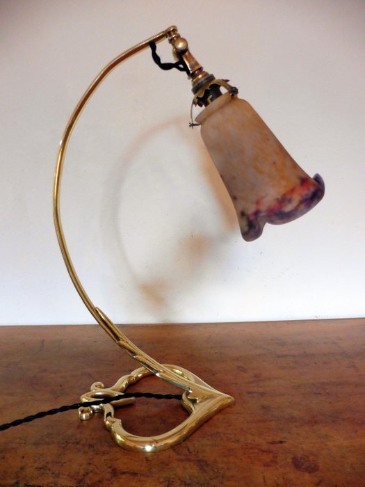 MULLER FRÈRES LUNÉVILLE - Lampa biurkowa, Pasta szklana tulipan z brązu na gęsiej szyi