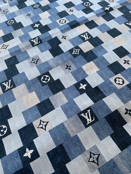 Luis Vuitton Fabric 