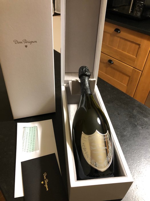 2010 Dom Pérignon Wedding Edition - Champagne Brut - 1 Flaska (0.75 l)