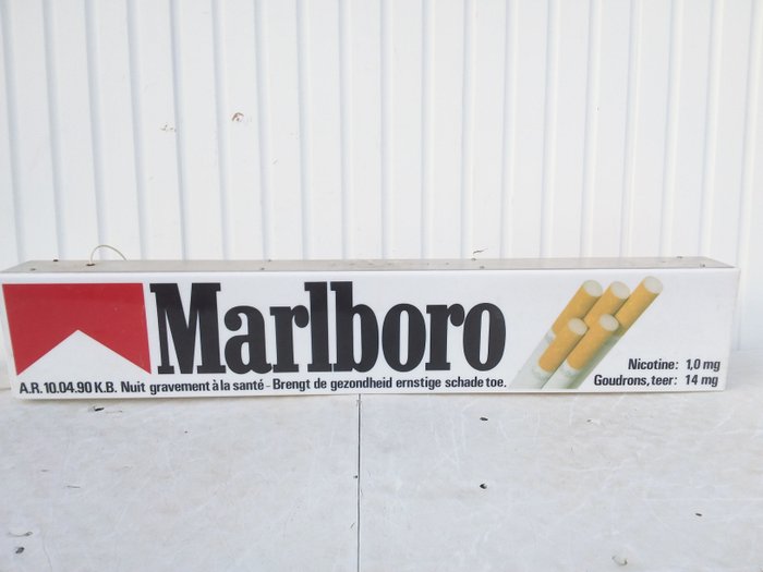 Φωτιζόμενη πινακίδα Marlboro (1) - Πλαστικό μέταλλο.