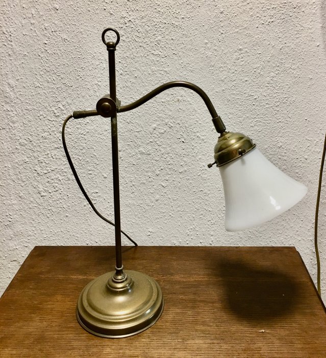 老式台灯或台灯 - 黄铜和磨砂玻璃