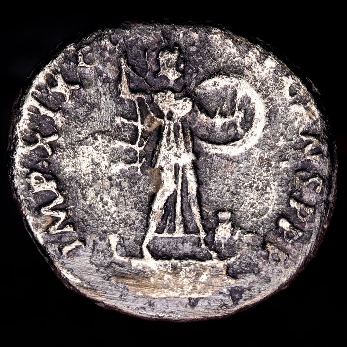Romeinse Rijk. Domitianus (81-96 n.Chr.). AR Denarius,Rome mint 88-89 - IMP XIX COS XIIII CENS P P P Minerva on prow hurling spear, owl at her feet