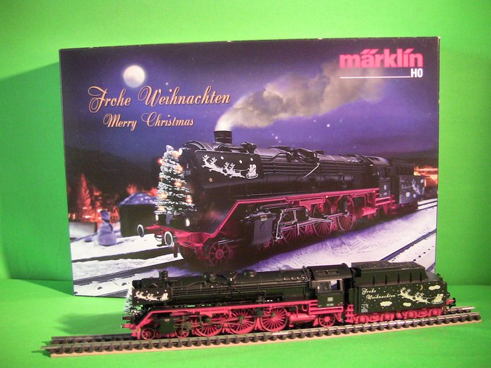 Märklin H0 - 39006 - 媒蒸汽火車 - BR 01，特殊的聖誕節機車 - DB