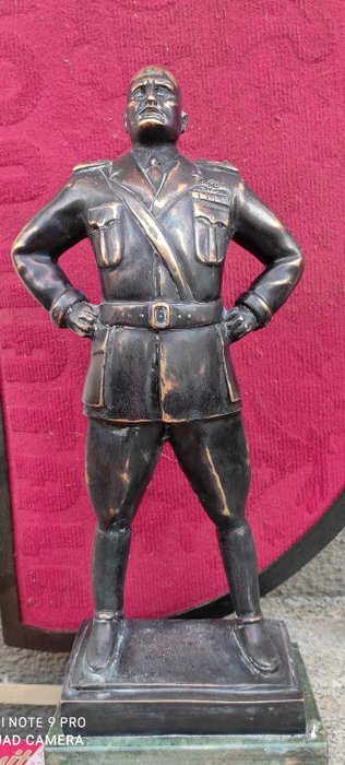 Rossi - Rzeźba, Figurka Benito Mussoliniego - 50 cm - Brązowy, Marmur - Pierwsza połowa XX wieku