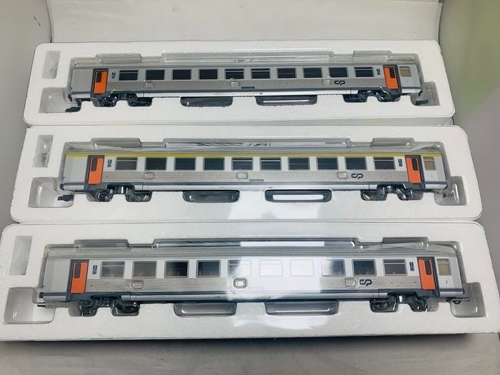 Roco H0 - 64035 - Passenger carriage set - containing 3 carriages - CP