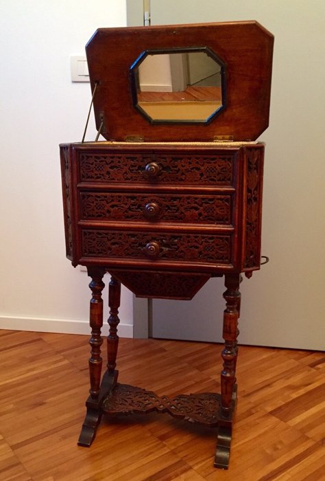 Jewelery cabinet made from an antique sewing table - Mahogany - Late 19th century for sale  London