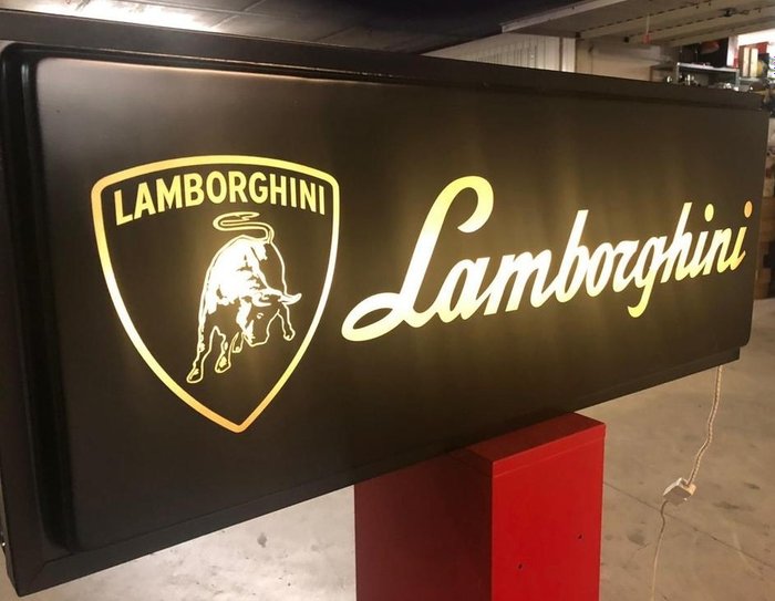 Dobbeltsidig belyst skilt - Lamborghini - 1980–1990