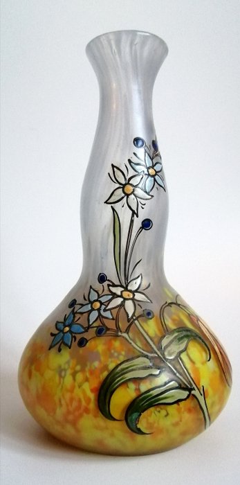 François Théodore LEGRAS (1839-1916) Montjoye - 新艺术风格的“ Printania”花瓶，配以搪瓷的花朵和胡椒粉装饰-带签名-约1900年