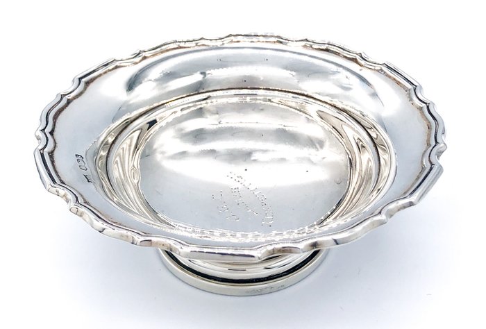 Dish, Ceremonial dish (1) - .925 silver - Walker and Hall - Sheffield - England - Mid 20th century for sale  London