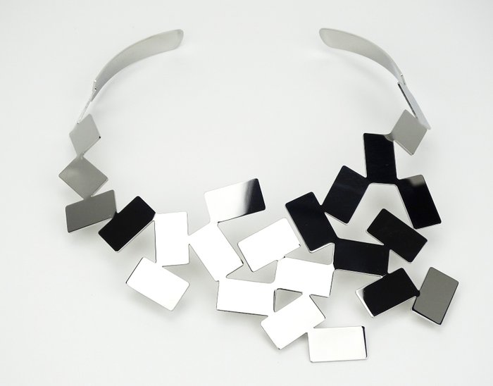 Alessi - Mario Trimarchi - ''Fiato Sul Collo'' - 18/10 Stainless Steel Mirror Polished - Necklace