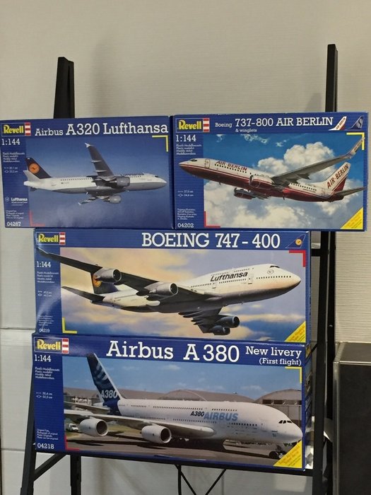 Revell - Technic - Helikopter Airbus,Boeing,747,A380,A320,AirBerlin,737,Lufthansa,Condor - 2000-pre for sale  London