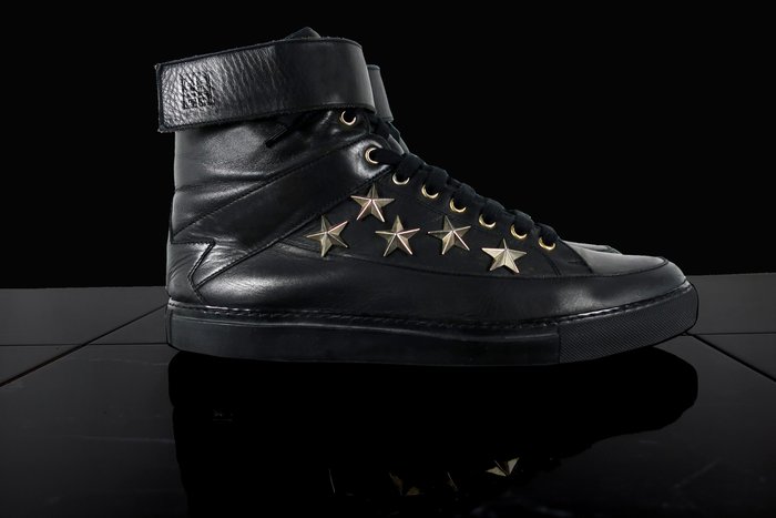 Givenchy - Star Studded - Sneakers - Size: Shoes / EU 43 - Catawiki