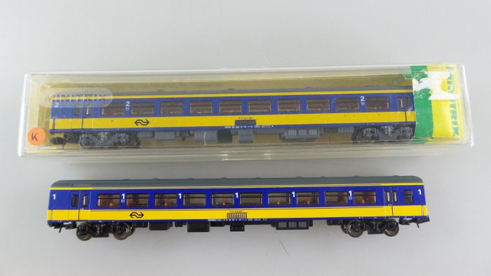 Minitrix N – 13318 – Passagierswagen – 2x intercity-sneltreinrijtuigen 1e en 2e klas – NS