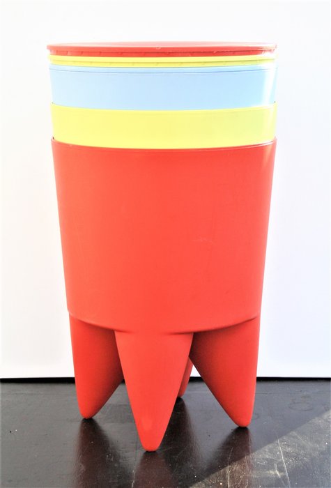 Philippe Starck – XO – Kruk (3) – Bubu stool